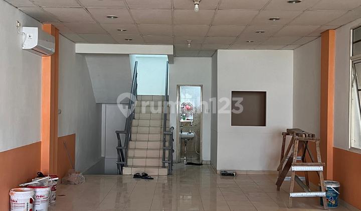 Ruko Hoek Siap Pakai di Moi - Kelapa Gading Square Jakarta Utara
