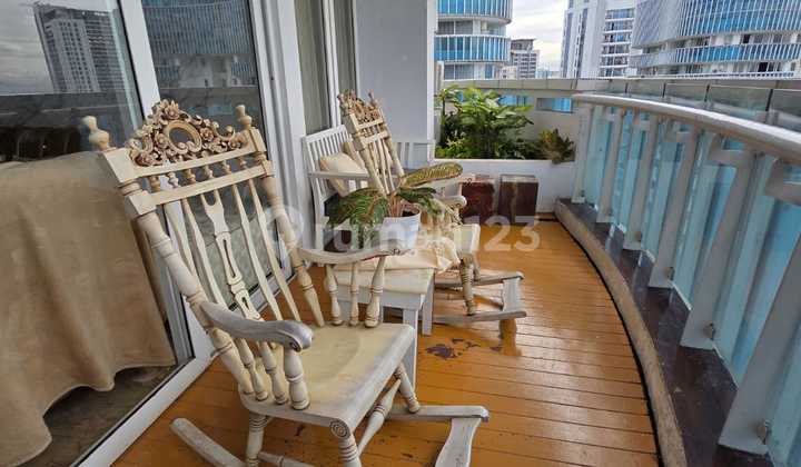 3-bedroom furnished apartment at Royale Springhill - Kemayoran, Central Jakarta 2