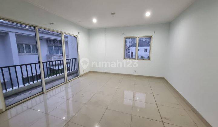 Rumah Minimalis 3lt di The Villas Moi Kelapa Gading Square Jakarta Utara 1