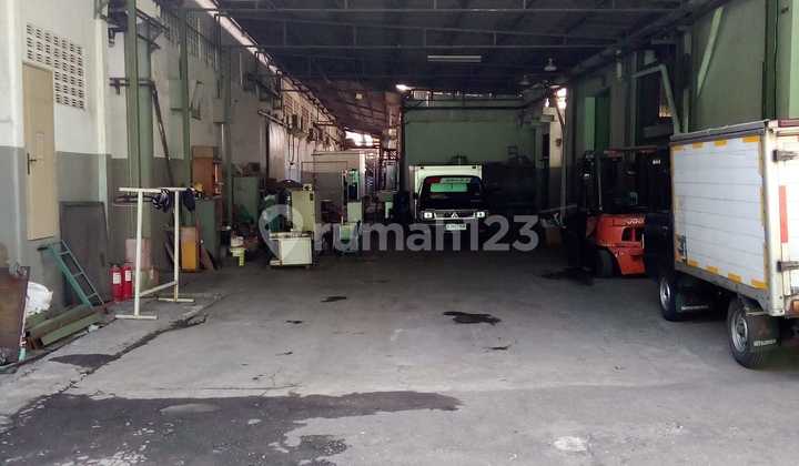 Gudang ex pabrik siap pakai di Cakung - Jakarta Timur