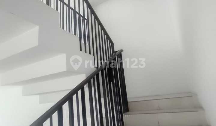 FORESTA BUSINESS LOFT BSD Kantor 5