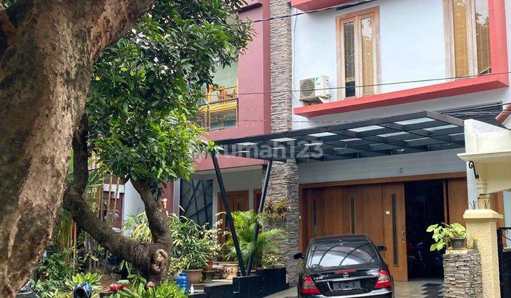 Dijual Rumah di Kawasan Elite Pesona Khayangan Margonda Depok 2 Lantai Bagus SHM 1