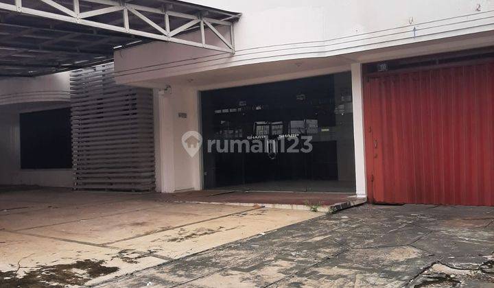 Rumah Usaha Komersial Area Ramai Tengah Kota Surabaya  1