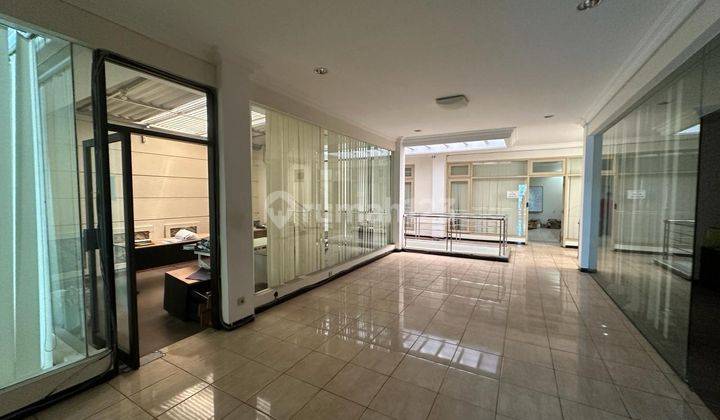 Gedung Nol Jalan Komersial Area Siap Pakai Cocok Untuk Kantor Raya Kertajaya Strategis 2