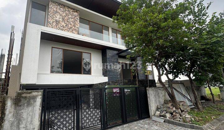 Rumah Baru Gress Minimalis Split Level Ada Lift Kamar Besar Graha Family  1