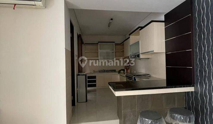 Rumah Kontrakan 2 Lantai Bagus Furnished SHM di Chofa Residence, Surabaya Rumah Minimalis Siap Huni Ada Swimming Pool Murah Chofa Residence Komplek Elite 2