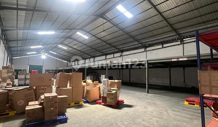 Ready-to-Use Warehouse Wide Row Container Access Flood-Free Manukan Wetan 60 Ready-to-Use Warehouse Wide Row Container Access Flood-Free Manukan Wetan 60