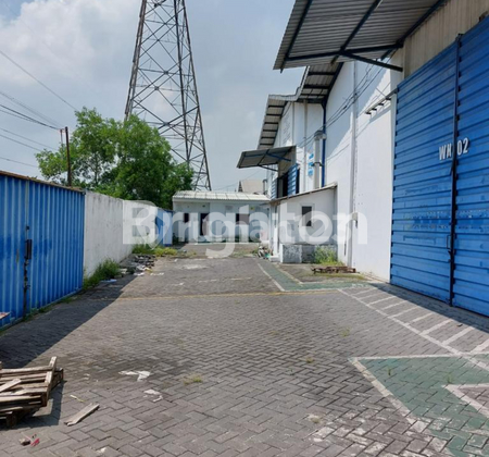 Ready-to-Use Warehouse with Container Access Near Bumi Maspion Port Toll Road, Romokalisari, Flood-Free