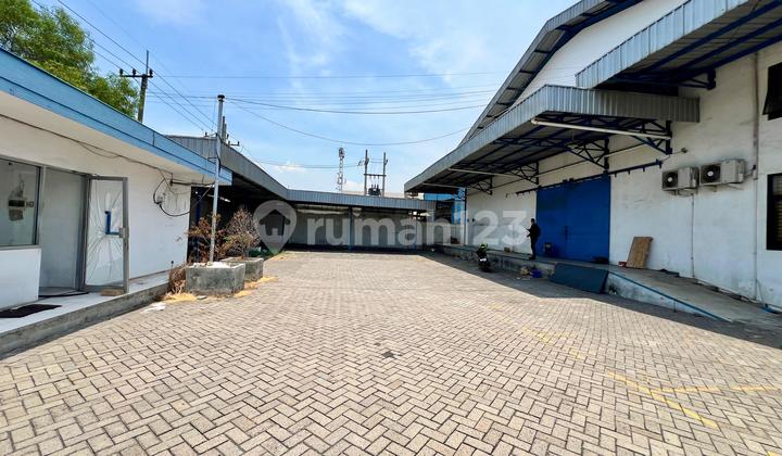 Ready-to-Use Warehouse with Cheap Container Access, Main Road Margomulyo Surimulia
