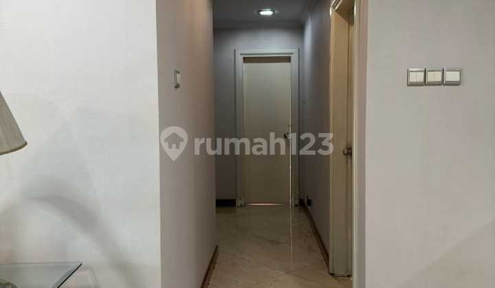 Apartemen Mewah Golf View Full Furnish Elite Kondominium Graha Family 2