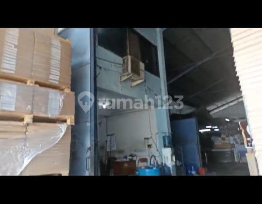 Gudang Siap Pakai Aksee Kontainer Bebas Banjir Murah Dekat Tol Margomulyo