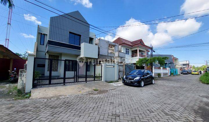 Rumah Ready Hertasning Permata hijau Type 165/150 Makassar  2