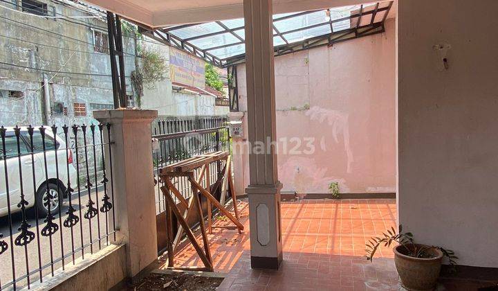 Rumah Bagus Unfurnished SHM di Jl. Cempaka, Jakarta Timur 2