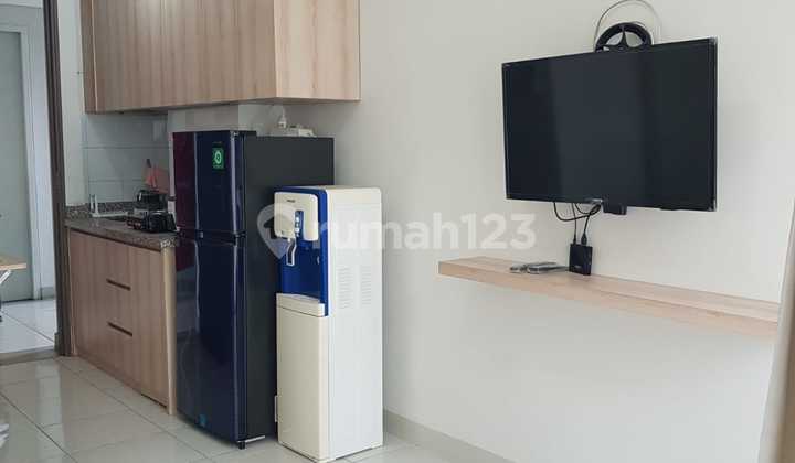 Apartment Emerald Bintaro 1 BR Furnished