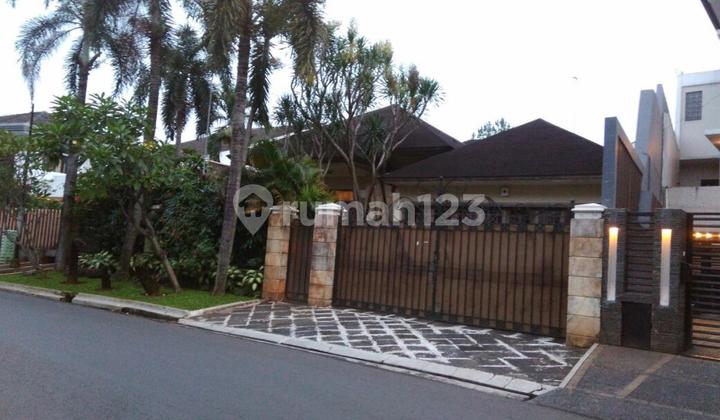 Dijual Rumah Kawasan Elite, SHM, Bebas Banjir, Dekat Akses Tol, Lokasi Nyaman Dekat Taman dan Pos Keamanan.
