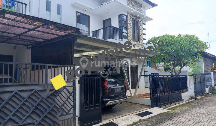 Dijual Rumah 2 Lantai di Pondok Bambu Jakarta Timur 1