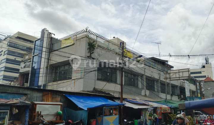 Sewa Ruko, 3 Lantai, Siap Huni di Jl Jatinegara Timur Lokasi Strategis