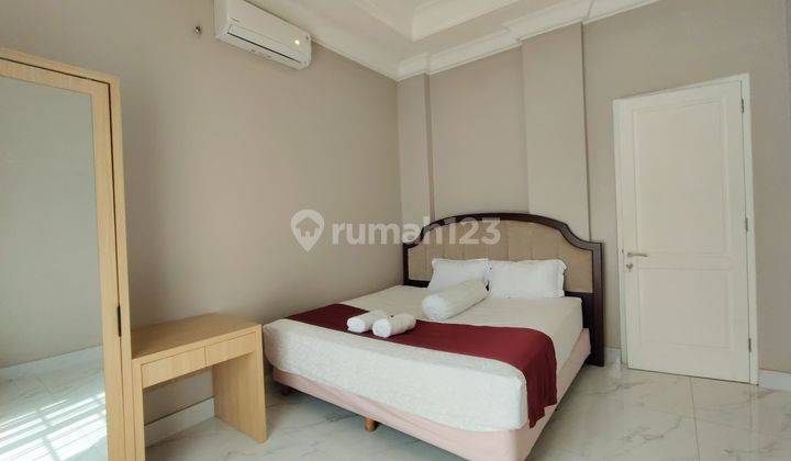 Rumah Classik Modern 3 Lantai View Pegunungan Sentul City Bogor 2