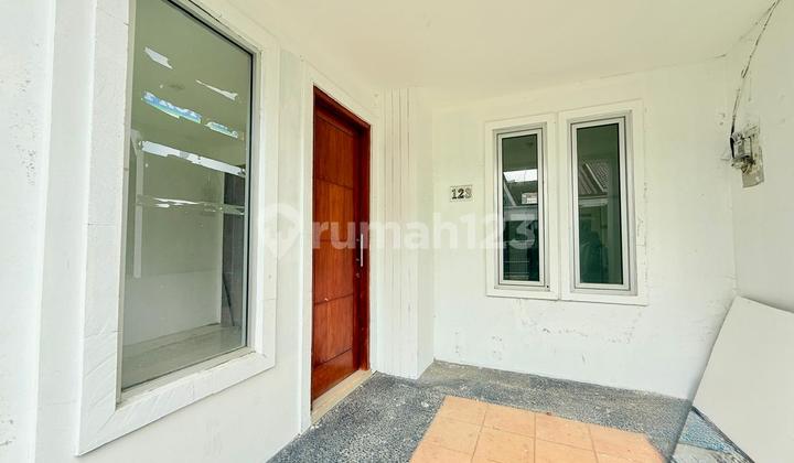 Rumah Minimalis Harga di Bawah Pasar Lokasi Strategis Dekat Aaon Mall Sentul City, Bogor 2