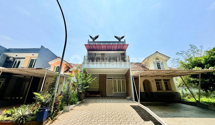 Ready-to-live House for Rent in Front of Green Area, 5 Minutes to Sentul City Toll Exit, Bogor Ready-to-live House for Rent in Front of Green Area, 5 Minutes to Sentul City Toll Exit, Bogor