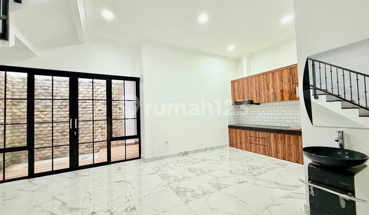 Rumah Siap Huni Bagus Sekali Sentul City, Bogor Rumah Siap Huni Bagus Sekali Sentul City, Bogor