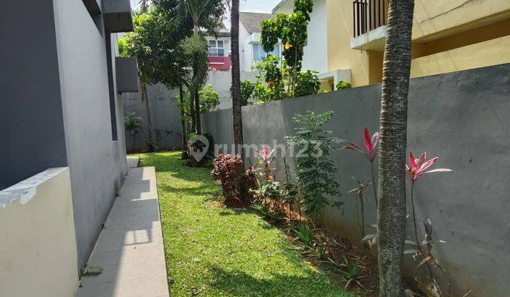 Rumah Bagus Sekali Di Cluster Lavanoise Bersertifikat Sentul City Bogor 2