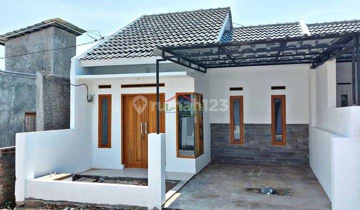 Rumah Baru Bebas Desain Di Jl.  Katapang Andir  2