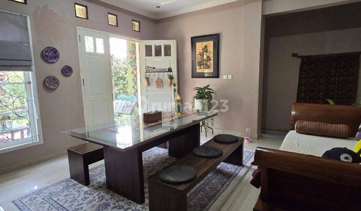  Rumah Sudah Renovasi Shm - Sertifikat Hak Milik Semi Furnished Sudah Renovasi 2