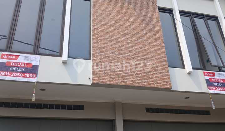 New 3-Story Shop House at the Lowest Price in Pasteur Wing, Gunung Batu 2