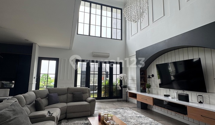 Rumah Mewah harga murah sangat keren di Budi Indah, Setiabudi