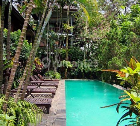 Rumah Konsep Villa Ubud di Area Ciumbuleuit 23