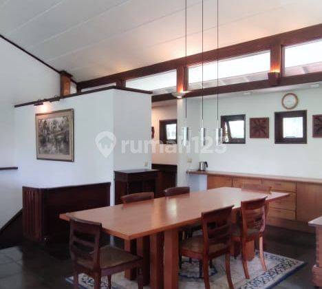 Rumah Mewah Konsep Villa Ubud di Area Ciumbuleuit 6
