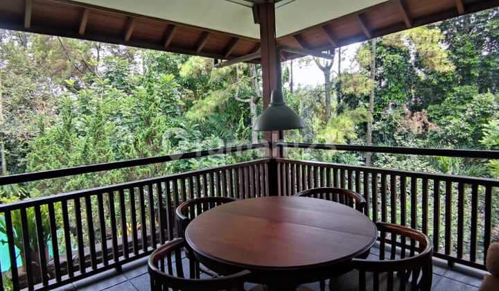 Rumah Mewah Konsep Villa Ubud di Area Ciumbuleuit 8