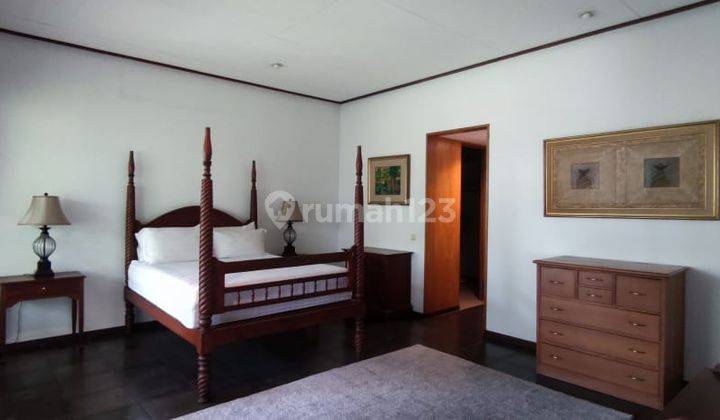 Rumah Mewah Konsep Villa Ubud di Area Ciumbuleuit 12