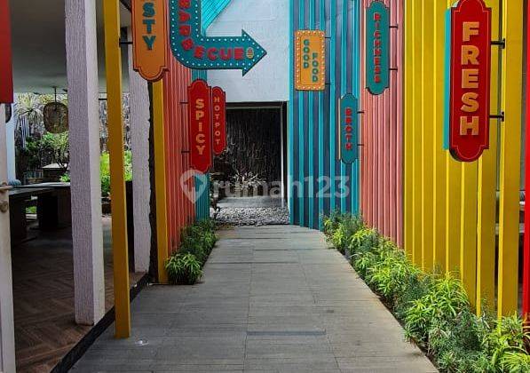 Ruang Usaha Lokasi Mainroad di Ciumbuleuit 4