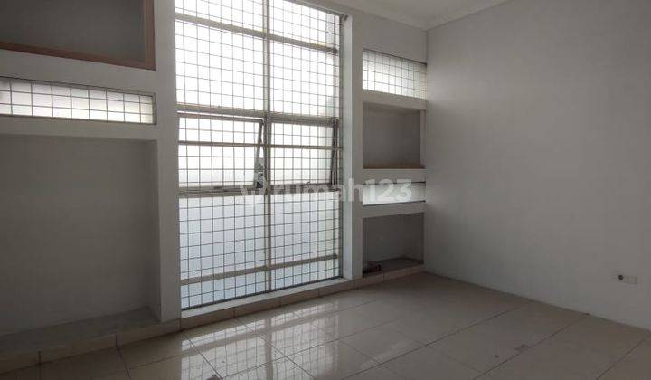 Ruko Sangat Bagus Lokasi Mainroad di Gatot Subroto 4