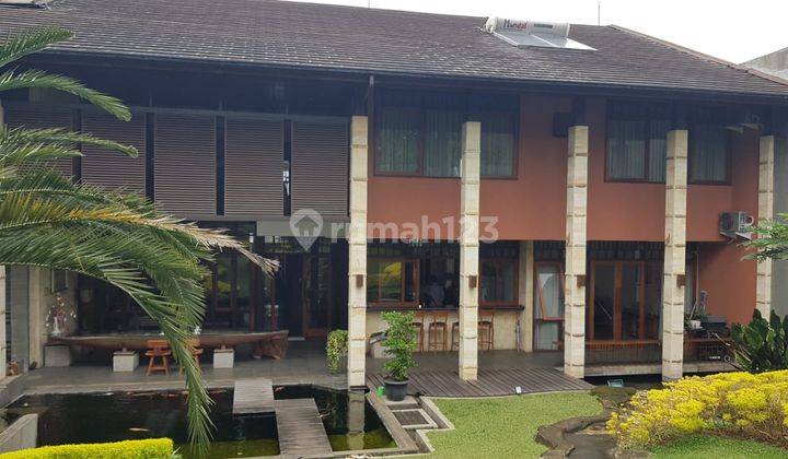 Rumah Mewah Sangat Asri Dan Cantik di Setra Duta 1