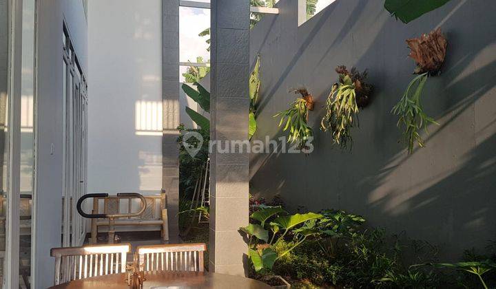 Rumah Keren Minimalis di Geger Kalong Permai 2