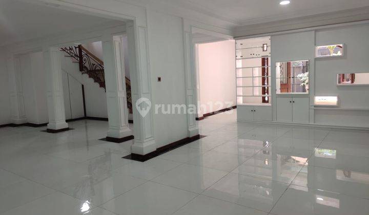 Rumah Dijual Cepat Kualitas Premium di Leuwi Panjang, Bandung 1