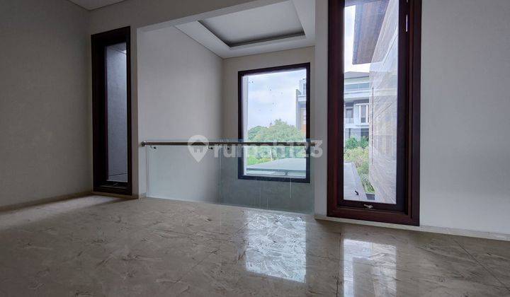 Rumah Baru 2 Lantai Modern Minimalis SHM di Setra Duta, Bandung  2