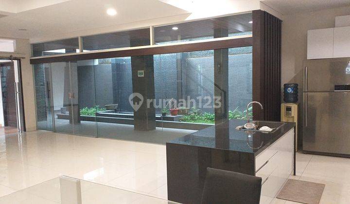 Rumah Mewah Turun Harga Sangat Murah di Setra Sari Raya, Bandung 1