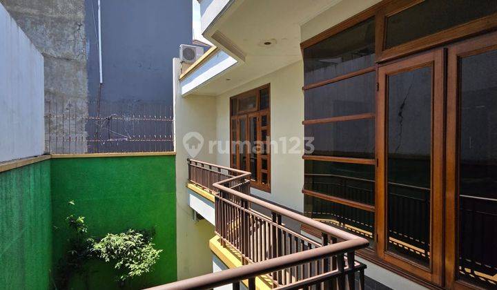 Rumah 2 Lantai Furnished Mewah di Batununggal Cluster, Bandung 2