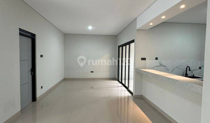 Rumah Baru Modern Minimalis Sangat Mewah di Turangga, Bandung 1