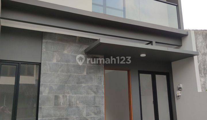 Rumah Baru Minimalis Lokasi Pusat Kota di Sayap Buah Batu,bandung 2