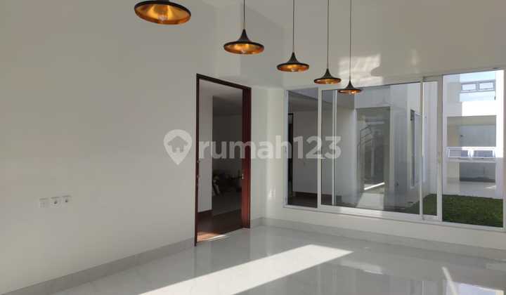 Modern Minimalist New House with Natural View, Setiabudi Regency, Bandung 2