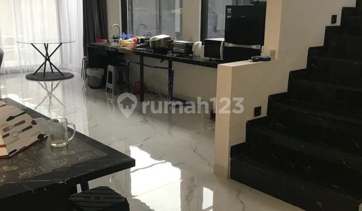 Rumah modern minimalis  sangat bagus di Cipaku Setiabudi, Bandung 2