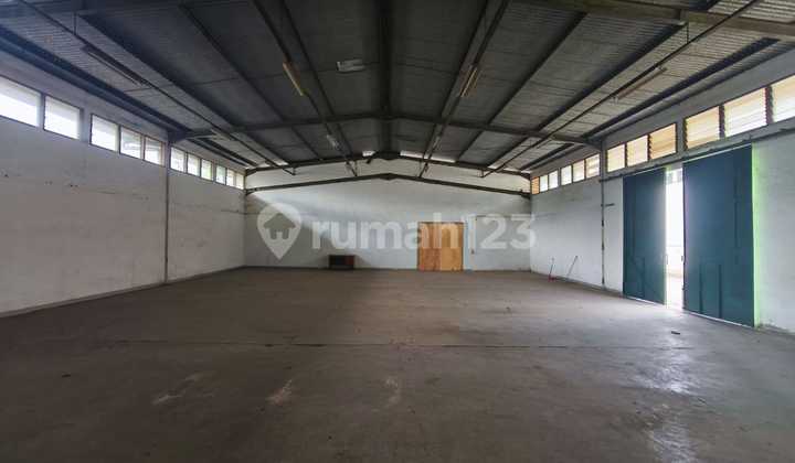 Gudang siap pakai sangat bagus di mainroad Ujung Berung, Bandung Gudang siap pakai sangat bagus di mainroad Ujung Berung, Bandung