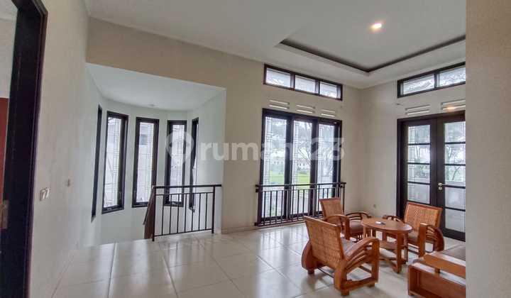 Ready-to-live furnished house, very comfortable in Kota Baru Parahyangan.