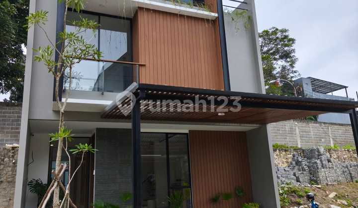 Rumah Baru Dapat Harga Diskon Besar di Cluster Setra Duta Bandung