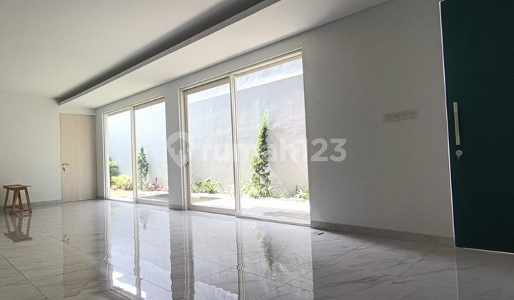 Rumah villa baru sangat bagus dan keren di Dago Giri, Bandung